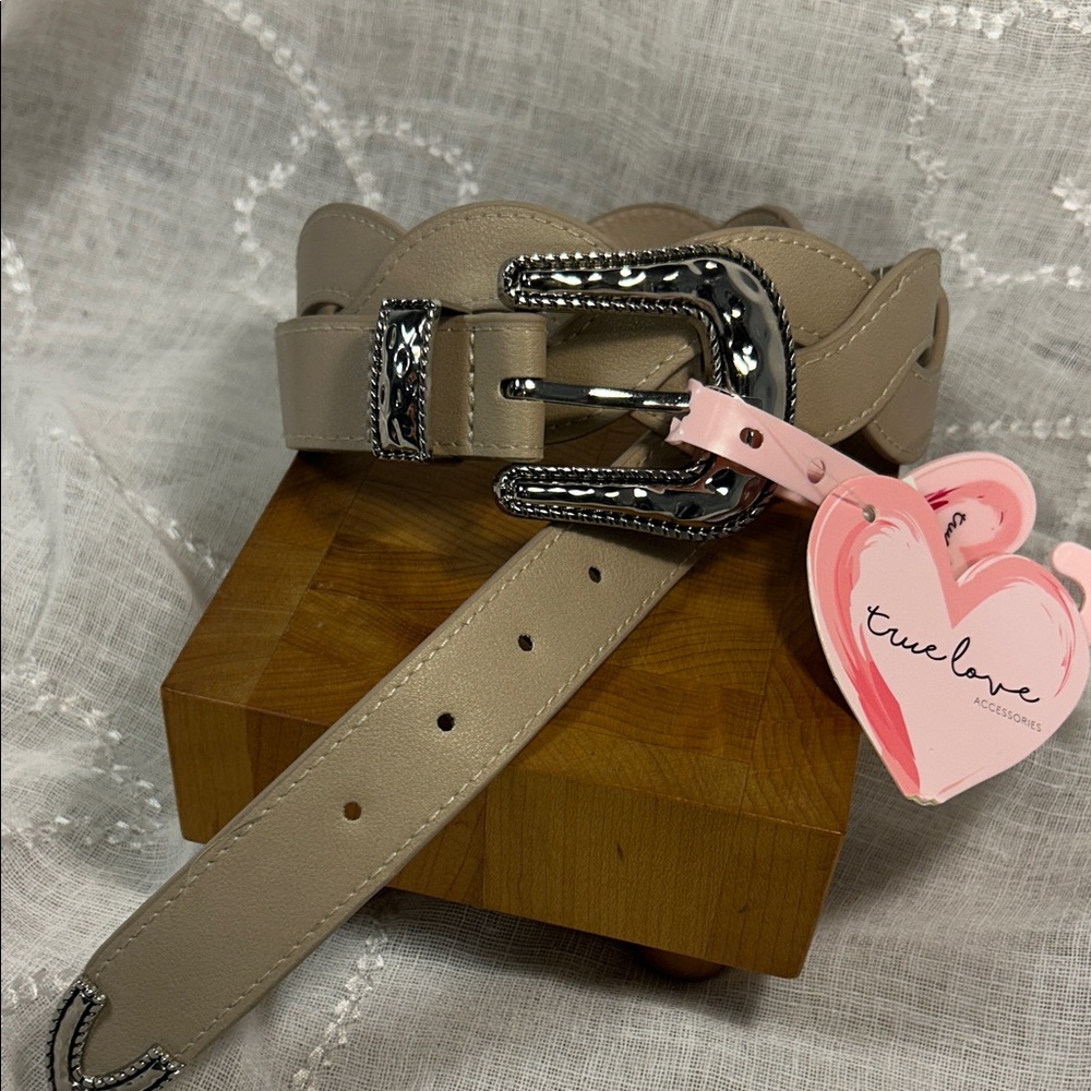 NWT True Love braid belt size L